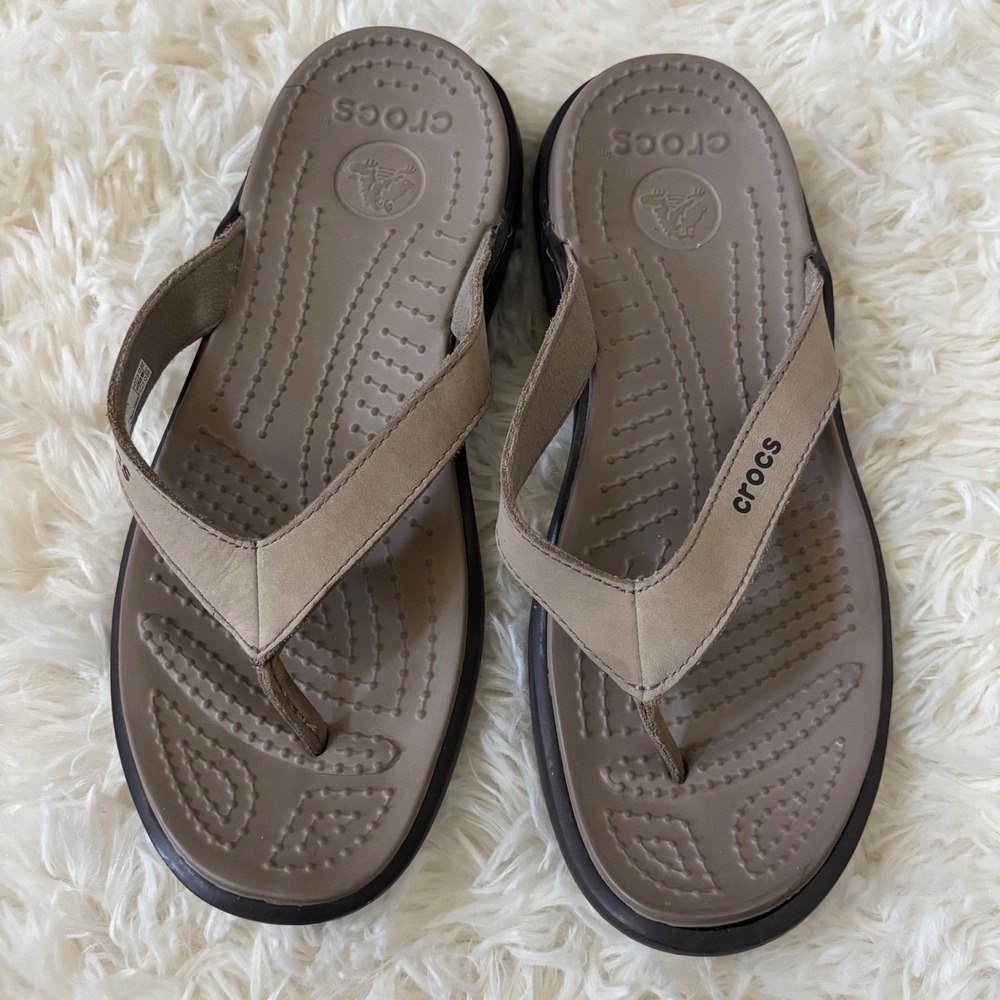Crocs Capri V Flip Flops Khaki Espresso Leather Strap Sandals Womens Size 7